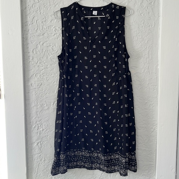 Old Navy Dress - Picture 1 of 4